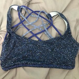 Lululemon sports bra